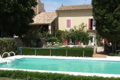 Image de Provence-Maison de charme avec jardin et piscine jusqu'à 10 pers