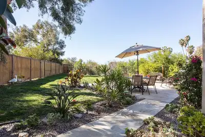 Image de ★ Breezy, Sunny, Private Hilltop + Dog Friendly ★