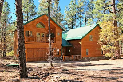 Image de Magnifique chalet dans la communauté très désirée des maisons d'été de White Mountain!