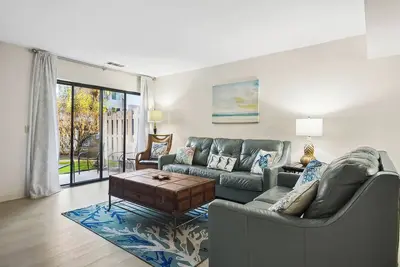 Image de Courtside # 52 Appartement rez de chaussée - 2 chambres - Courte promenade de la plage