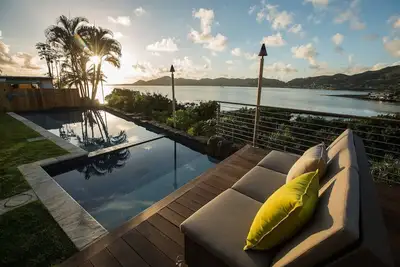 Image de Ali'i Zen Haven - Maison de luxe, piscine, foyer, Ac