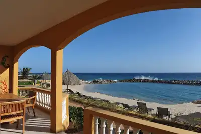 Image de Appartement en front de mer (rez-de-chaussée) avec vue mer non détruite à 180 °!