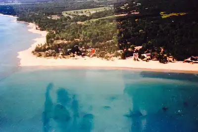 Image de Des vacances sur la meilleure plage de Port Sanilac! Location plage familiale.
