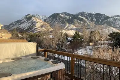 Image de Mountain Ski House à la base de Little Cottonwood Canyon