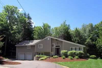 Image de 5 minutes du mont. Cranmore, 15 min. Attitash et Outlet Shopping!