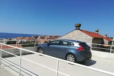 Image de Appartement pour 5 personnes, à 5 minutes de la plage et de la vieille ville, avec parking