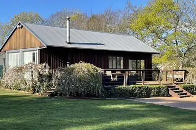 Image de The Lodge Farmstay Fitzroy Falls avec des visites quotidiennes de la ferme