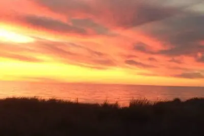 Image de Appartement Semaphore Beach Front. Vues sur l'eau.