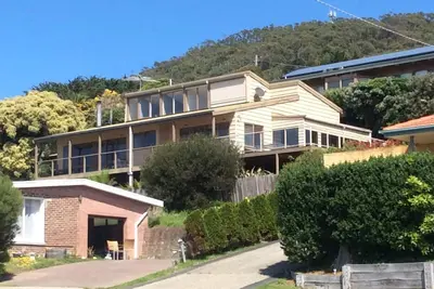 Image de HowLongRicho Retreat