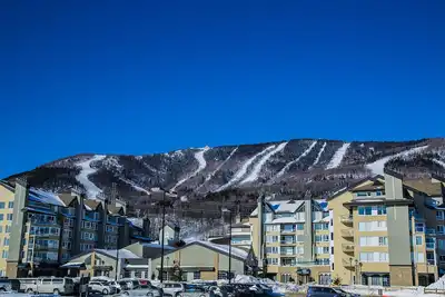 Image de Mont Sainte Anne, Le Massif Studio Ski In Ski Out Québec