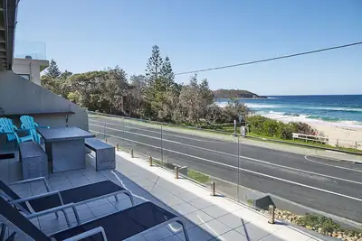 Image de A jeter des pierres sur la plage Mollymook