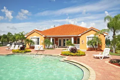 Image de Situé à seulement 6 Miles To Disney Property In Gated Community