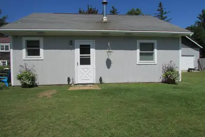 Image de Calme, moderne Island Getaway Cottage près de Ocean