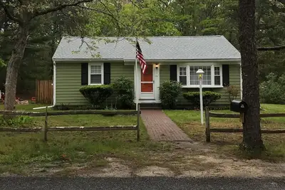 Image de Nouveau! Adorable 3 Br Cape House parfait pour des vacances en famille!