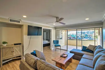 Image de Nouveau! Scottsdale Condo w / Pool - à pied de la vieille ville!