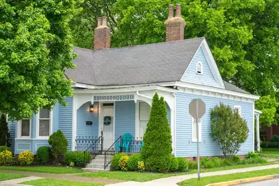 Image de Bourbon Cottage, 2 Br, Downtown Bardstown historique à côté de la boulangerie!