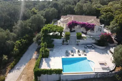 Image de Villa à Pelekito, Perithia, Corfou près de Kassiopi, Nord de Corfou