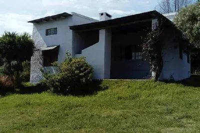 Image de maison avec deux chambres pour 5/6 personnes située dans la colline du taureau, garage