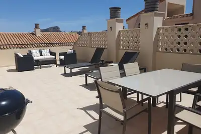 Image de Appartement Bellaluz de 2 chambres avec grande terrasse privée sur le toit.