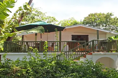 Image de \"Beachy\" Hideaway sur la meilleure plage de la côte ouest