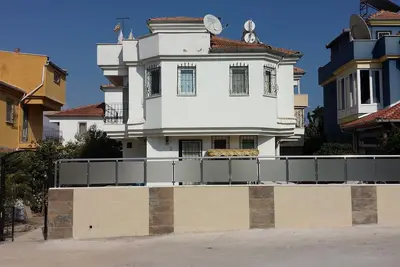 Villa Près de Altinkum; Piscine privée; 5 min à pied de la plage; Situé au calme; Pour 7