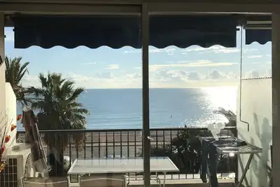 Image de Stunning 2 bed waterfront apartment on Nice Promenade beside the Radisson Hotel