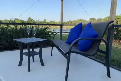 Image de Fabuleuse vue sur le lac Villa 5 chambres piscine sud / spa à 10 min de Disney et Wifi