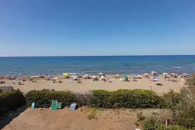 Image de Beachfront apartment