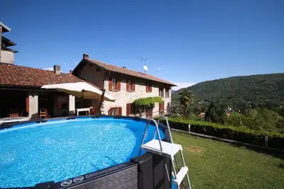 Image de Casa Veronica et Ladybird pour 10 personnes avec piscine.