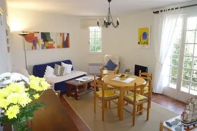 Image de Bel appartement à Cavalaire, 4 personnes, près commerces et plages. Classé 3*