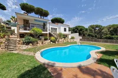Image de Villa De Vacances À S'AGARÓ
