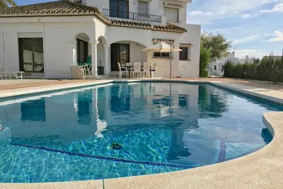 Image de Villa spacieuse et lumineuse: grande piscine, 3 ch 3 sdb, vue mer