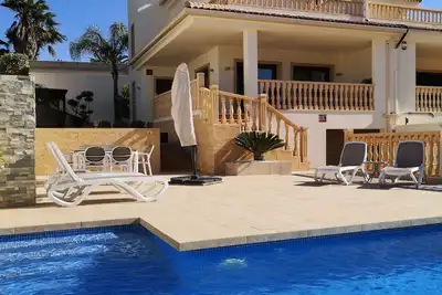 Image de Luxe 5/6 Chambre 4 Salle de bain Villa Famille avec Piscine privée