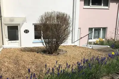 Image de \"Home from Home\" dans cette Cottage entièrement équipée - 5 mn à pied de la plage Cawsand!