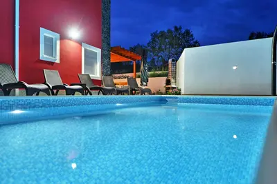 Image de Villas avec piscine, Jacuzzi, Vue sur la mer, Ă 30m de la mer Adriatique Dalmatie