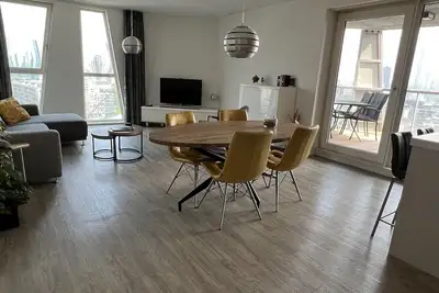 Image de Apê Calypso, appartement de vacances de luxe dans le centre de Rotterdam avec vue et balcon