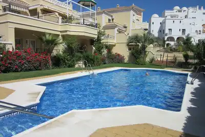 Image de Appartement spacieux à proximité de la plage de Burriana et Nerja Centre Ville