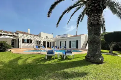 Image de Magnifique Villa De 3 Chambres Avec Piscine PRIVÉE