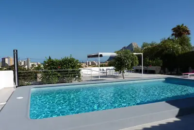 Image de Belle villa climatisée, piscine chauffée et parking privés, jardin. Wifi gratuit
