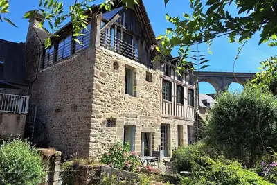 Image de Appartement élégant dans une position unique avec vue imprenable sur la Rance.