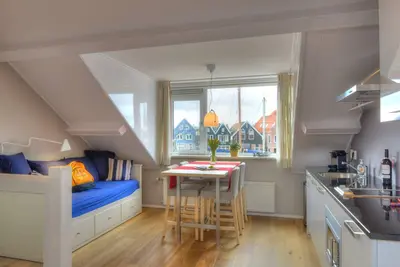 Image de À l'eau, maritime appartement meublé, entrée privée, d'échafaudages