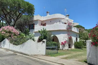 Image de A 150 mètres de la mer, plage privée, forêt de pins, jardin, barbecue, sports d'été