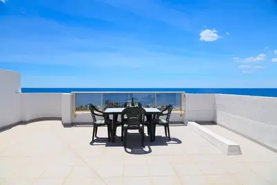Attique Vue Mer · Climat · Piscine · Parking · Uhc Acacias 263