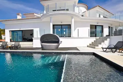 Image de Villa de luxe avec piscine privée