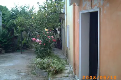 Image de maison dans les collines mais Ă 3 km de la mer