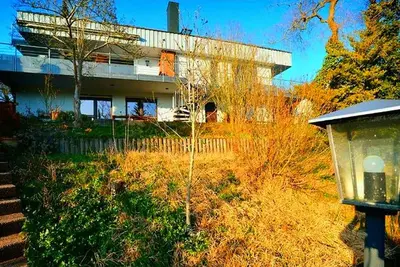 Image de Appartement spacieux exclusif dans un emplacement privilégié de 110 m² à 10 P. /4Zi/3sz/2bz/Balkon