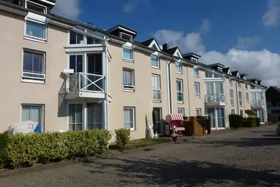 Image de Logement au rez-de-chaussée, ensoleillé avec terrasse