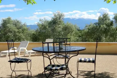 Image de Charmante petite maison avec très belle vue sur le Mont Ventoux