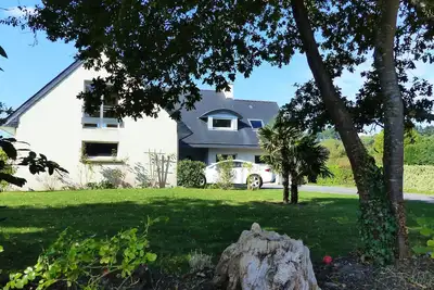 Image de Grande villa très lumineuse 1850 m2 de terrain, proche mer, forêt et commerces