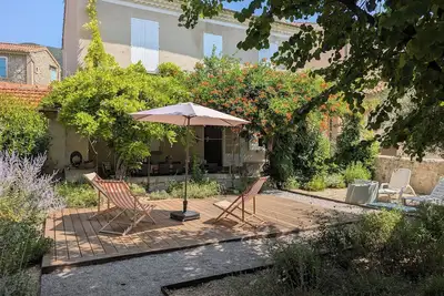 Image de Belle maison ancienne avec jardin au centre de Nyons